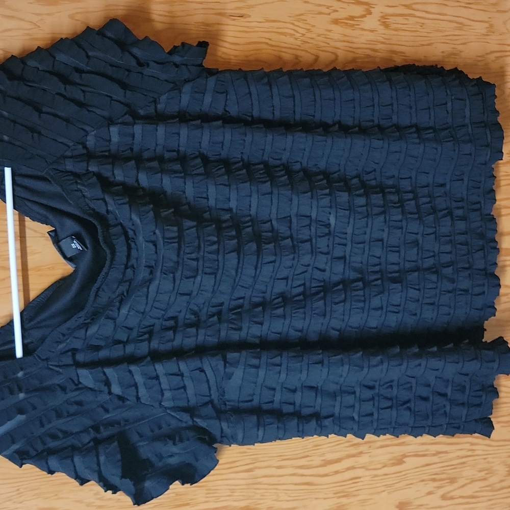 I.N. STUDIO WOMAN'S Black Layered Ruffle Blouse Size 3X